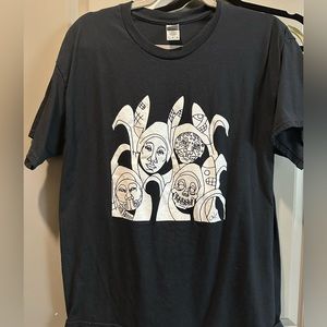 Meow wolf black and white shirt